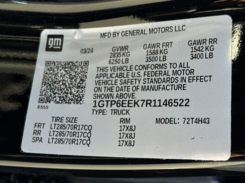 Used 2024 GMC Canyon AT4X image 34