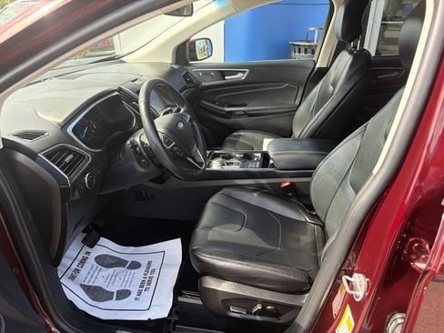 Used 2019 Ford Edge Titanium w/ Equipment Group 301A AWD/4WD image 17