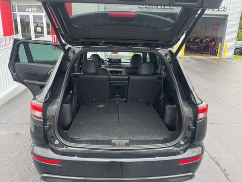 Used 2023 Mitsubishi Outlander SE Black Edition AWD/4WD image 11
