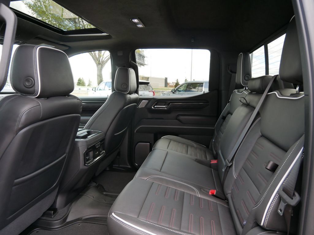Used 2024 GMC Sierra 1500 AT4X AWD/4WD image 10