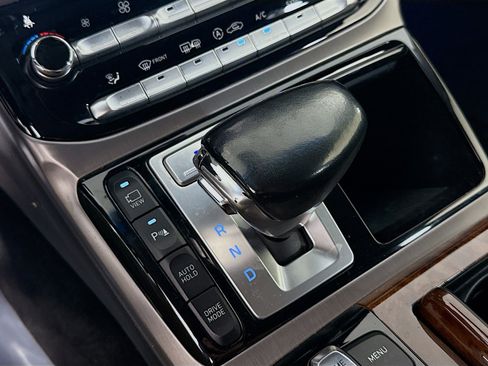 Used 2019 Genesis G90 3.3T Premium image 20