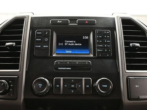 Used 2019 Ford F250 XL w/ Power Equipment Group AWD/4WD image 30