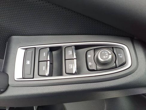 Used 2024 Subaru Ascent Limited w/ Technology Package AWD/4WD image 15
