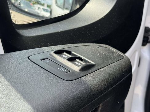 Used 2025 RAM ProMaster 2500 w/ U-Haul Equipment Group FWD image 19