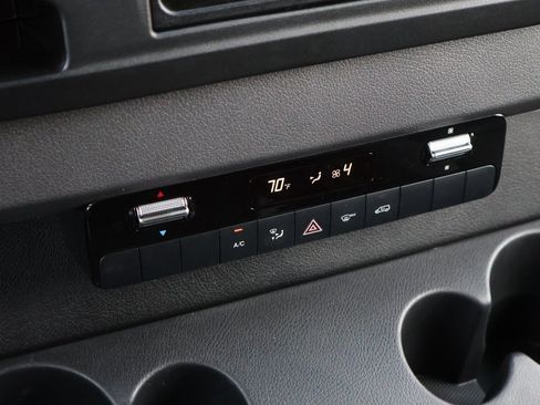 New 2025 Mercedes-Benz Sprinter 2500 image 30