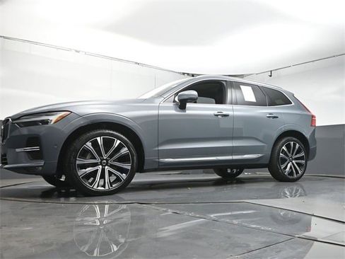 Certified 2023 Volvo XC60 B5 Ultimate image 37