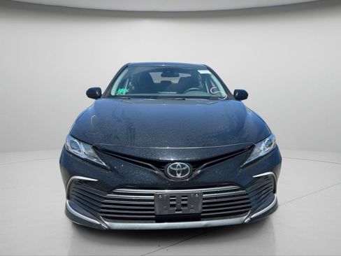 Used 2024 Toyota Camry LE FWD image 3