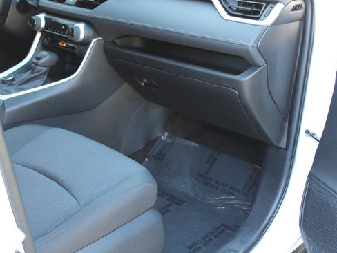 Certified 2023 Toyota RAV4 XLE w/ Convenience Package image 36