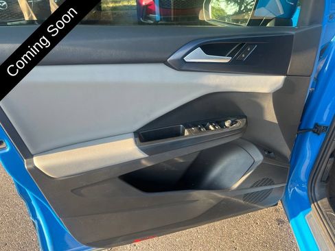 Used 2022 Volkswagen Taos SE FWD image 10