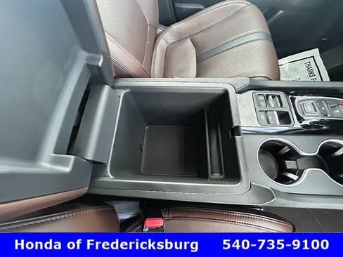 Used 2024 Honda Pilot Elite image 26