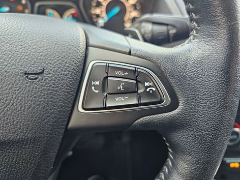 Used 2017 Ford Escape Titanium w/ Canadian Touring Package image 24