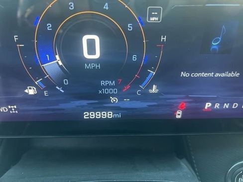 Used 2025 Chevrolet Equinox LT w/ Convenience Package II image 10