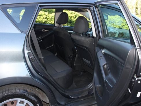 Used 2009 Pontiac Vibe AWD w/ Sun And Sound Package image 6