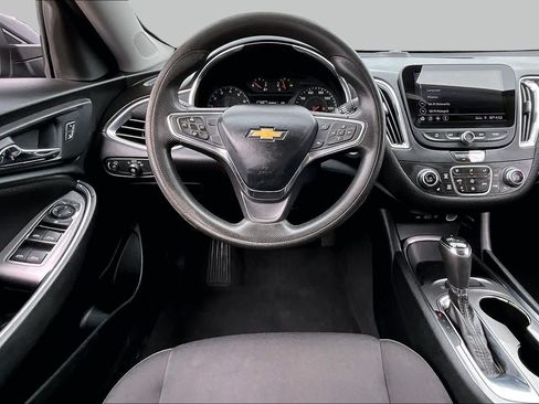 Used 2020 Chevrolet Malibu LT FWD image 6
