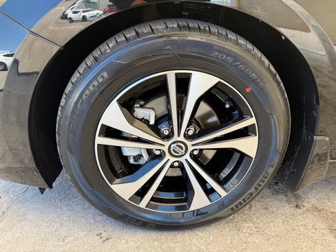 Used 2021 Nissan Sentra SV FWD image 11