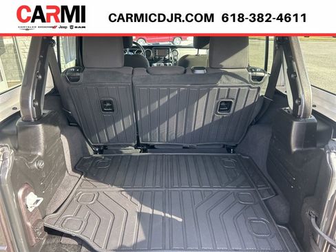 Used 2021 Jeep Wrangler Unlimited Willys image 29