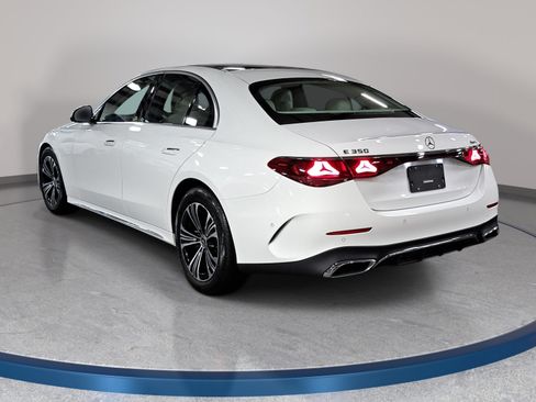 Used 2026 Mercedes-Benz E 350 4MATIC Sedan image 8