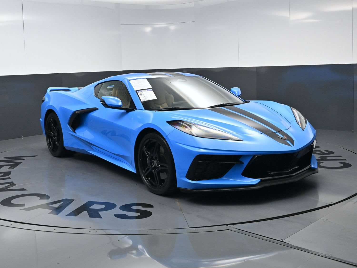 Used 2024 Chevrolet Corvette Stingray Preferred Cpe w/ Z51 Performance Package RWD image 2