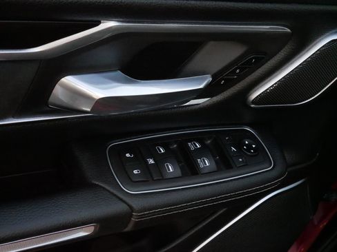 Used 2019 RAM 1500 Laramie image 19