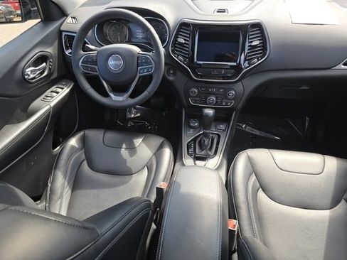 Used 2022 Jeep Cherokee Limited image 32