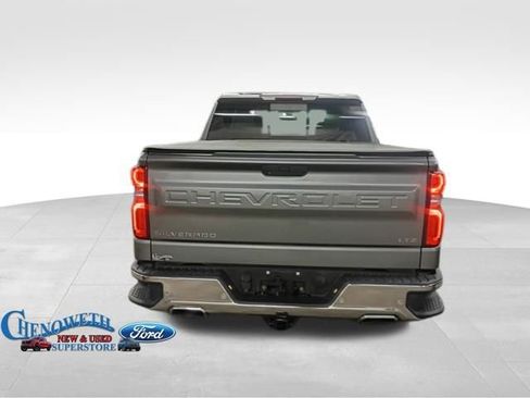 Used 2019 Chevrolet Silverado 1500 LTZ w/ LTZ Premium Package image 3