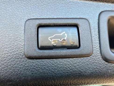 Used 2016 Subaru Forester 2.5i Limited image 24