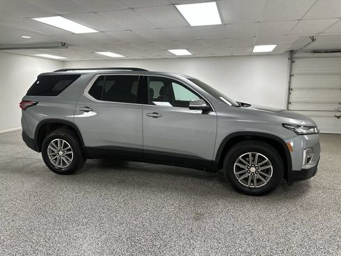 Used 2023 Chevrolet Traverse LT AWD/4WD image 1
