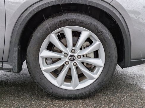 Used 2019 INFINITI QX50 Essential w/ Premium Heat Package image 11