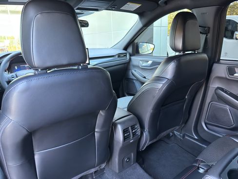 Used 2024 Ford Escape ST-Line w/ Tech Pack #1 image 16