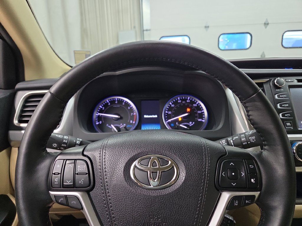 Used 2019 Toyota Highlander Limited Platinum w/ Protection Package #3 AWD/4WD image 24