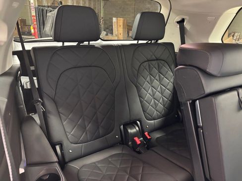 Used 2023 BMW X7 xDrive40i image 43