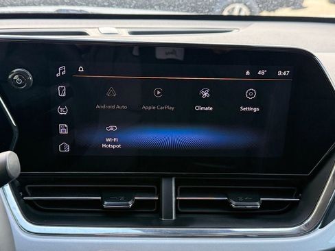 Used 2025 Chevrolet Trax LT w/ Driver Confidence Package image 18