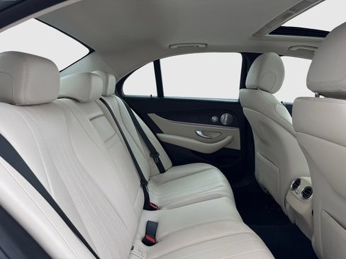 Used 2017 Mercedes-Benz E 300 4MATIC image 45