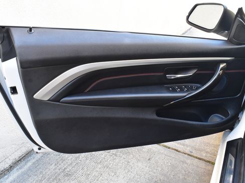 Used 2018 BMW 430i Convertible image 28