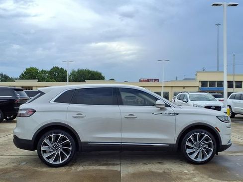 Certified 2023 Lincoln Nautilus Reserve w/ Equipment Group 201A FWD image 21