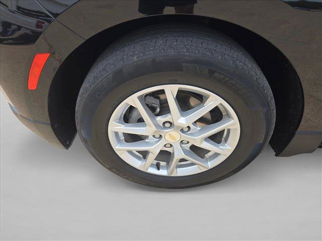 Used 2024 Chevrolet Equinox LT FWD image 24