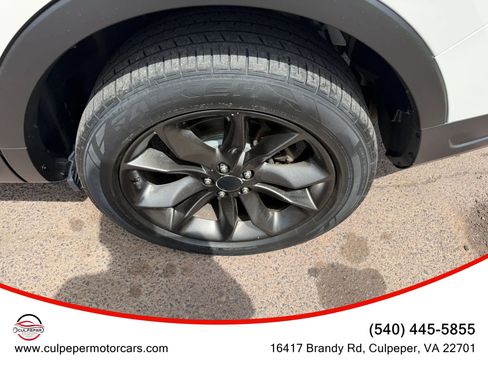 Used 2018 Ford Explorer XLT w/ Equipment Group 202A AWD/4WD image 30