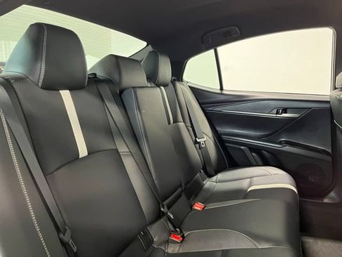 Used 2025 Toyota Camry SE FWD image 14