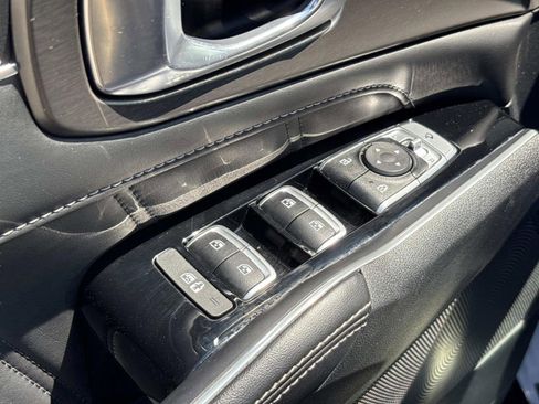 Used 2023 Kia Sorento SX FWD image 23