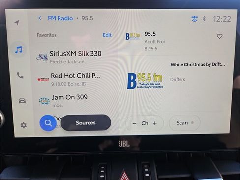 Used 2025 Toyota RAV4 XLE Premium image 13