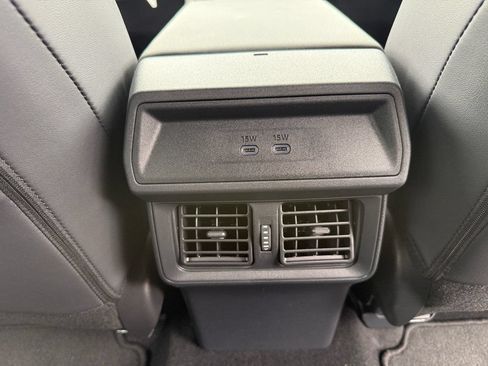 Used 2026 Toyota RAV4 AWD Plug-in Hybrid image 33