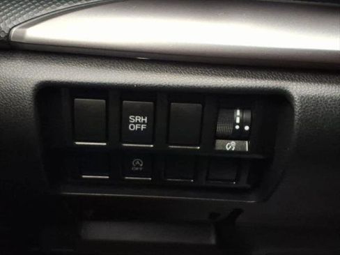 Used 2021 Subaru Forester Premium AWD/4WD image 17