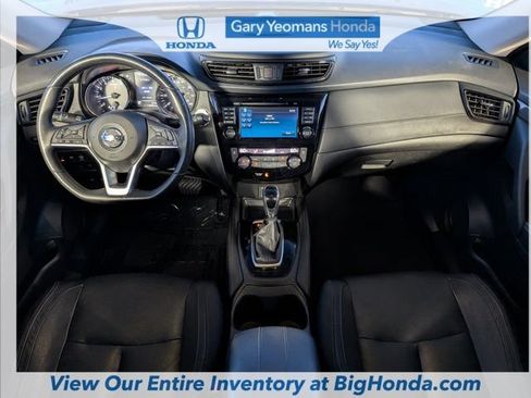 Used 2017 Nissan Rogue SL FWD image 12