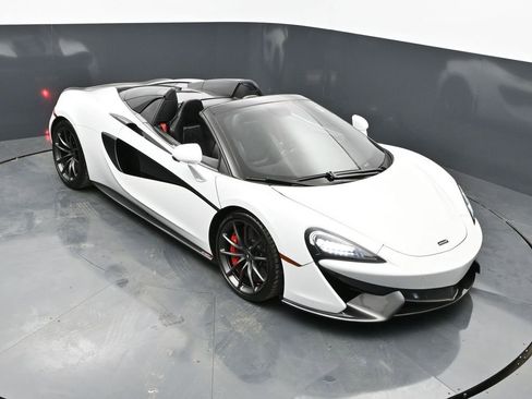Used 2019 McLaren 570S Spider image 37