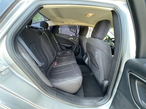 Used 2015 Chrysler 200 Limited w/ Convenience Group FWD image 28