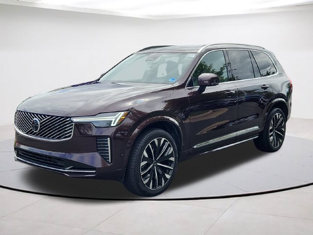 Certified 2025 Volvo XC90 B5 Plus AWD/4WD image 1