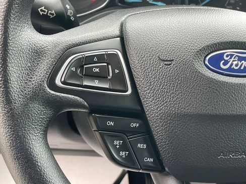 Certified 2018 Ford Escape SE w/ SE Sync 3 Package AWD/4WD image 32