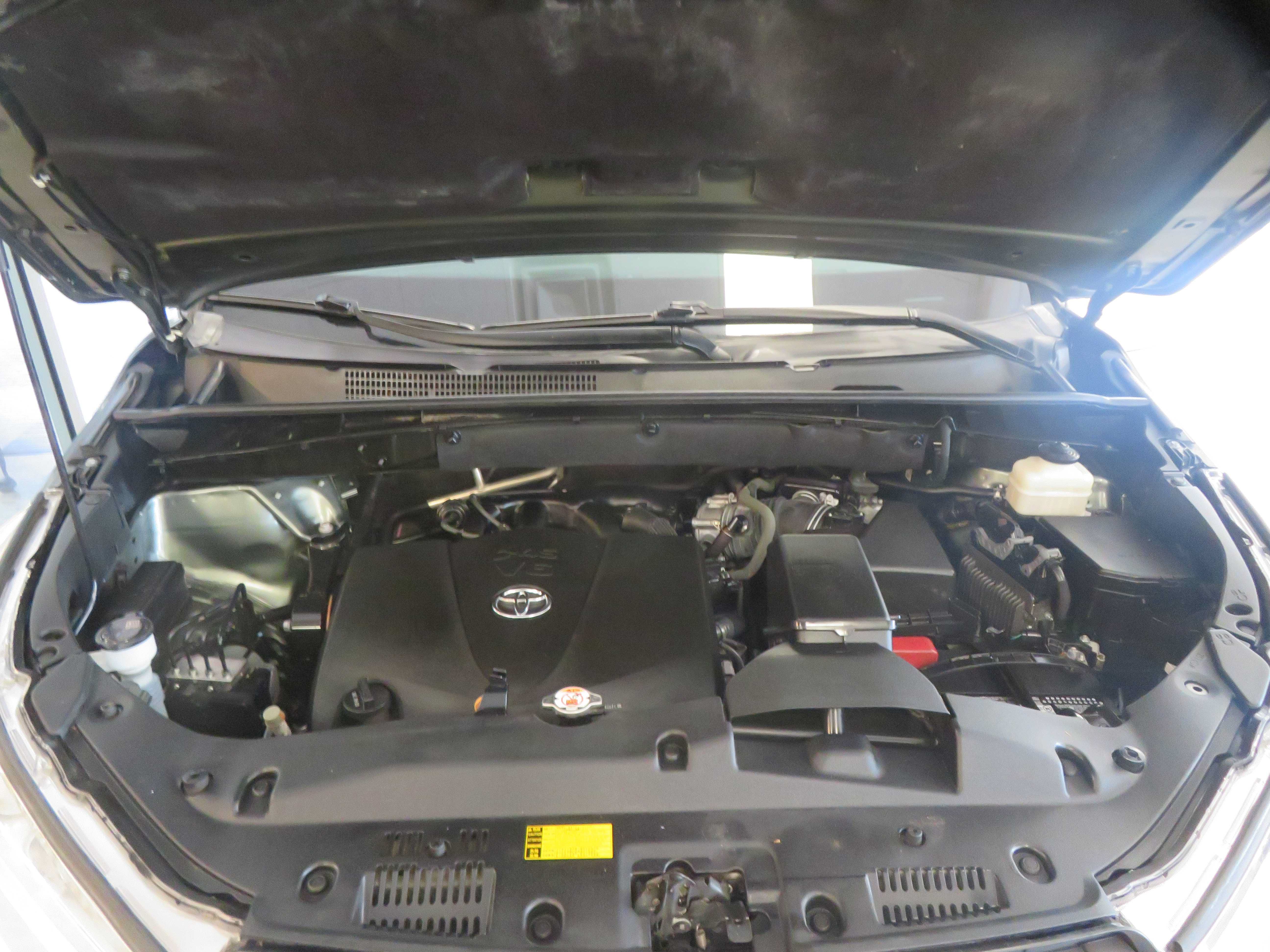 Used 2019 Toyota Highlander XLE FWD image 62