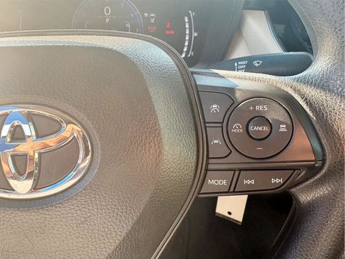 Used 2026 Toyota Corolla LE FWD image 18