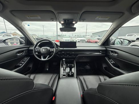 Used 2024 Honda Accord Touring image 9